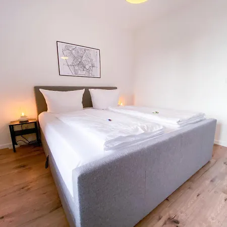 Mit Rheinblick, Messe, Balkon, Kueche, Parkplatz