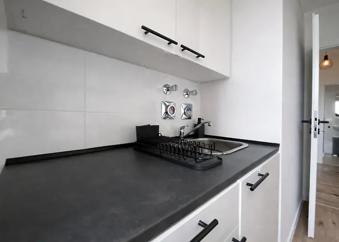 Mit Rheinblick, Messe, Balkon, Kueche, Parkplatz Lejlighed *